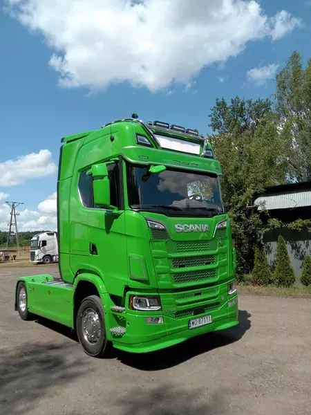 ciezarowka-scania-2024-8